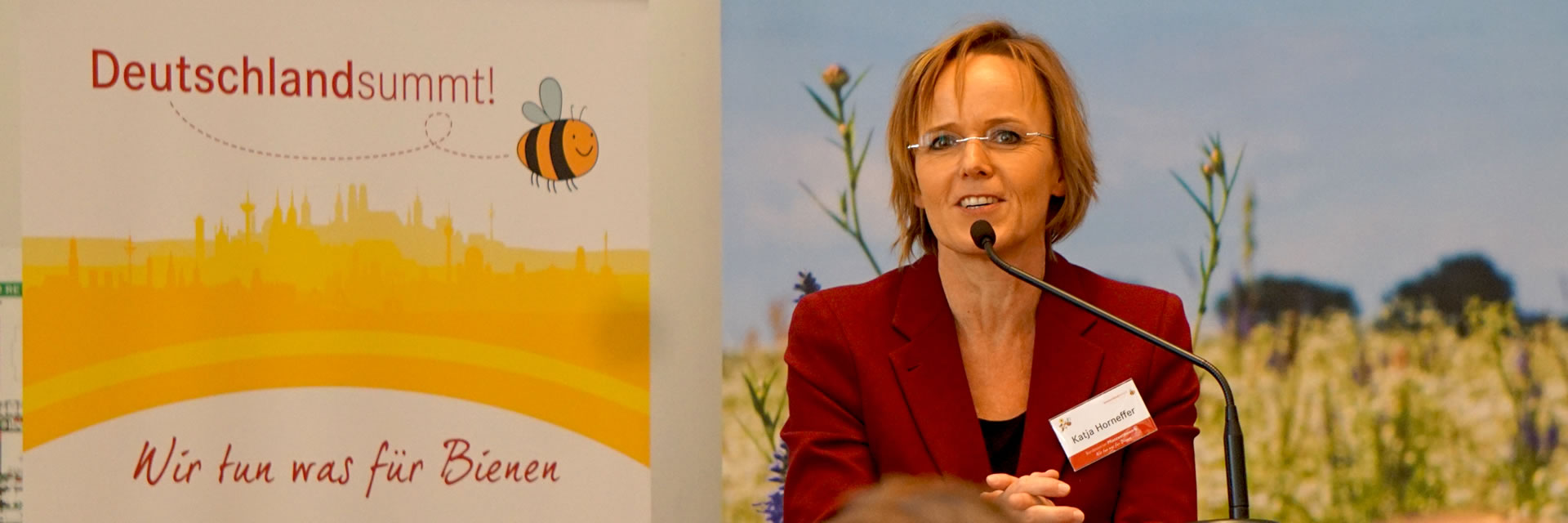 Katja Horneffer, Schirmherrin des Wettbewerbs "Wir tun was für Bienen" bei der Laudatio