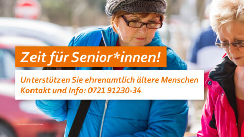 Zwei Seniorinnen beim Einkauf